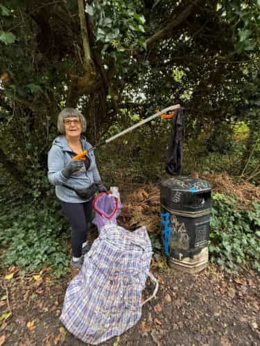 Galerie foto Harrow Litter Pickers 3